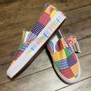 Vans (Pride) Classic Slip on